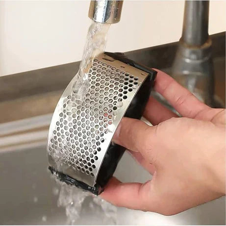 ( Buy 1 Get 1 Free ) Manual Garlic Chopper Stainless Steel Garlic Press For Kitchen